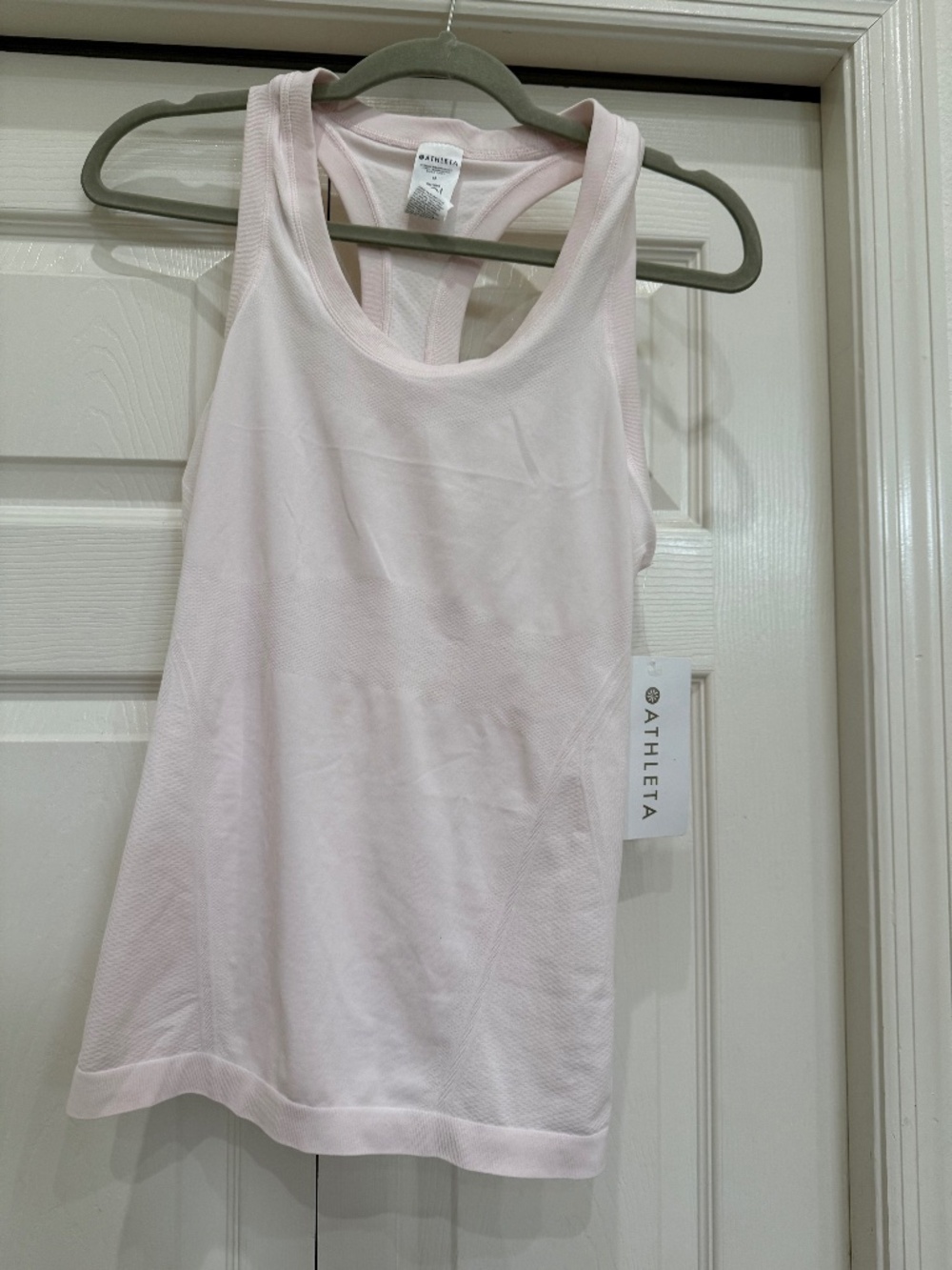 Athleta Momentum Seamless Racer Back Tank. Pale pink. Medium. NWT.